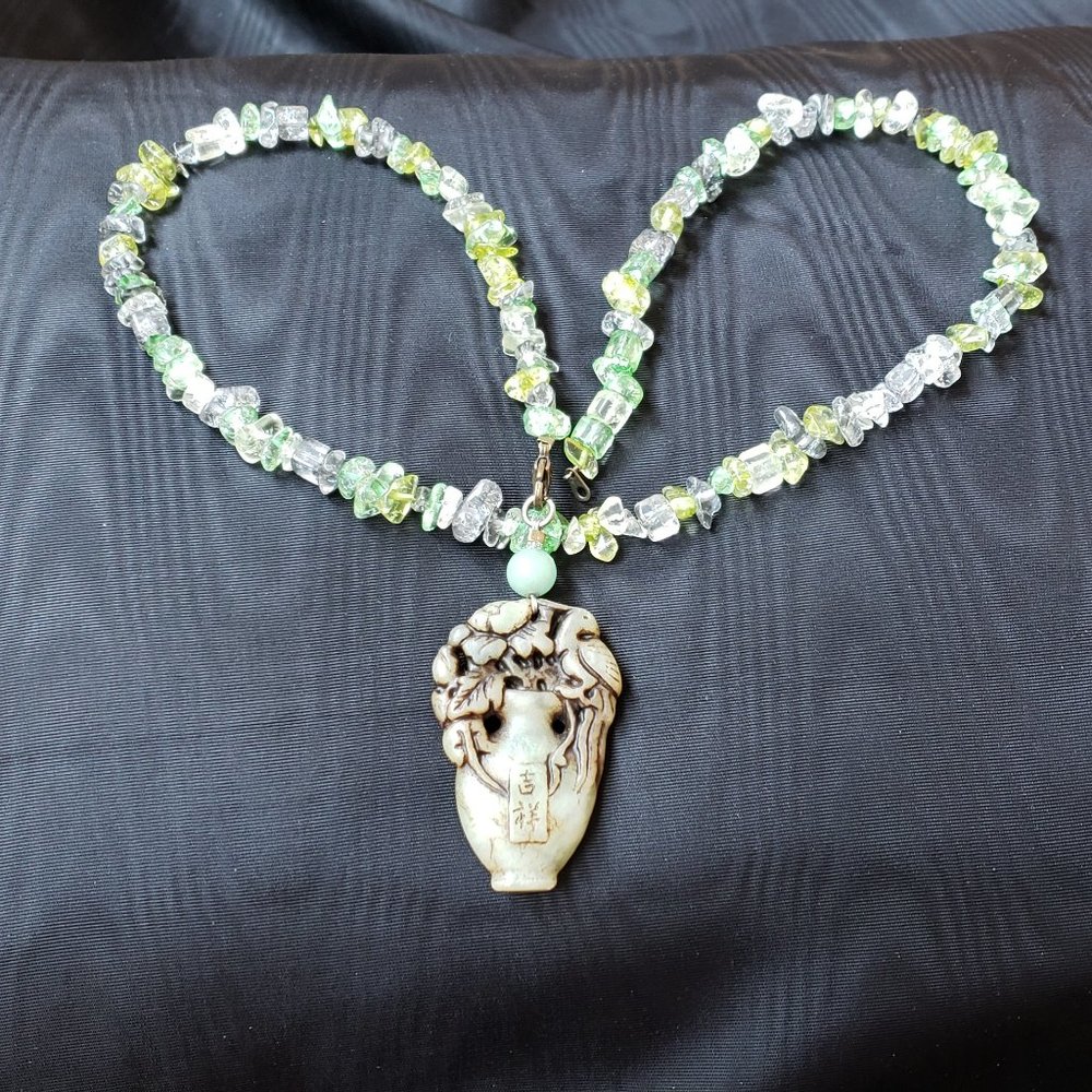 Vintage Double Side Carved Jade Removable Pendant Necklace.